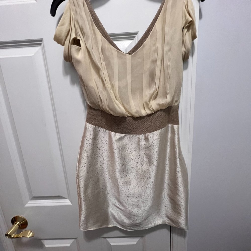 Black Halo size 0 silk exquisite dress